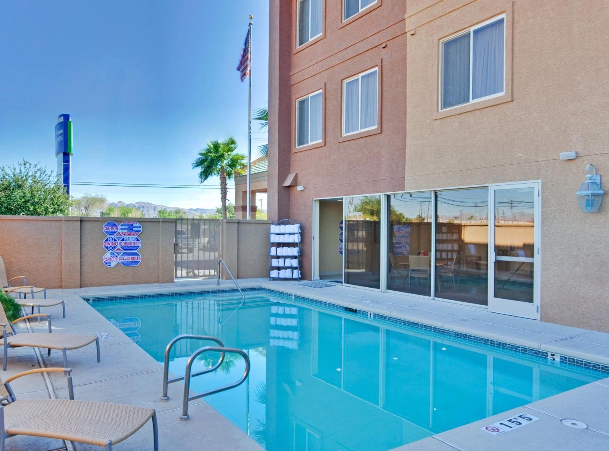 Holiday Inn Express Las Vegas-Nellis By Ihg Extérieur photo