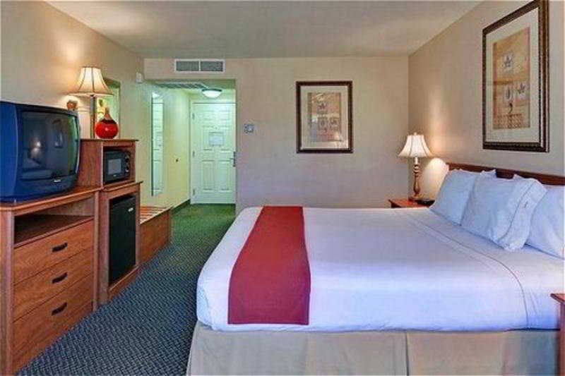 Holiday Inn Express Las Vegas-Nellis By Ihg Chambre photo