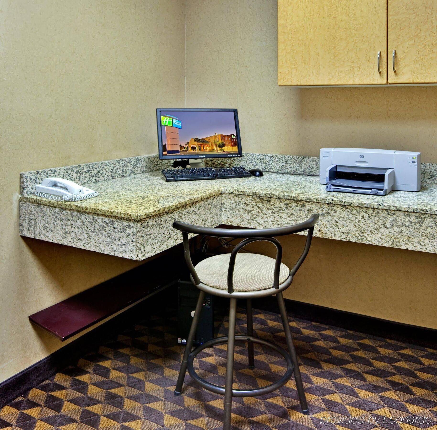 Holiday Inn Express Las Vegas-Nellis By Ihg Extérieur photo